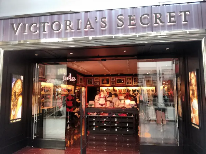 Victoria's Secret 0