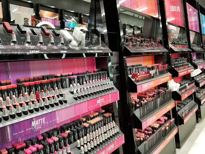 MAC Cosmetics 3