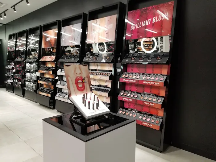 MAC Cosmetics 5