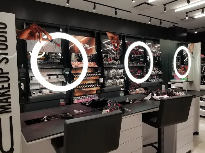 MAC Cosmetics 6
