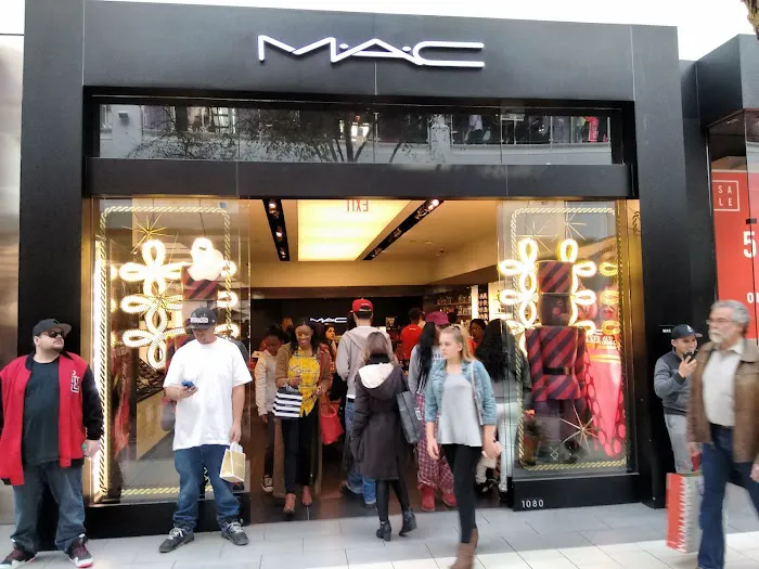 MAC Cosmetics 8