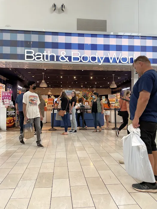 Bath & Body Works 2