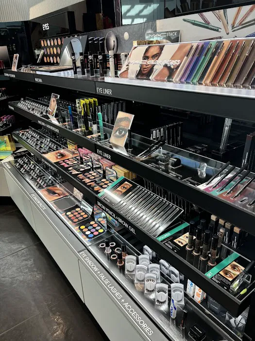 MAC Cosmetics 1