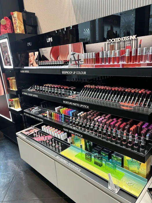 MAC Cosmetics 3