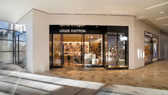Louis Vuitton Roseville Sacramento 8