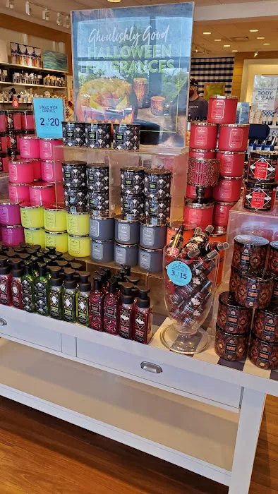Bath & Body Works 4