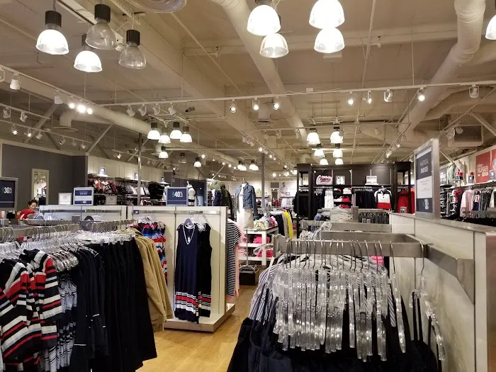 Tommy Hilfiger 1
