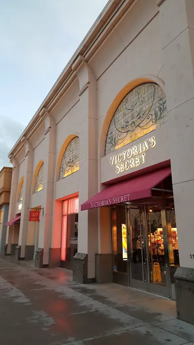 Victoria's Secret & PINK by Victoria's Secret 1