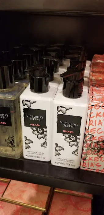 Victoria's Secret & PINK by Victoria's Secret 8