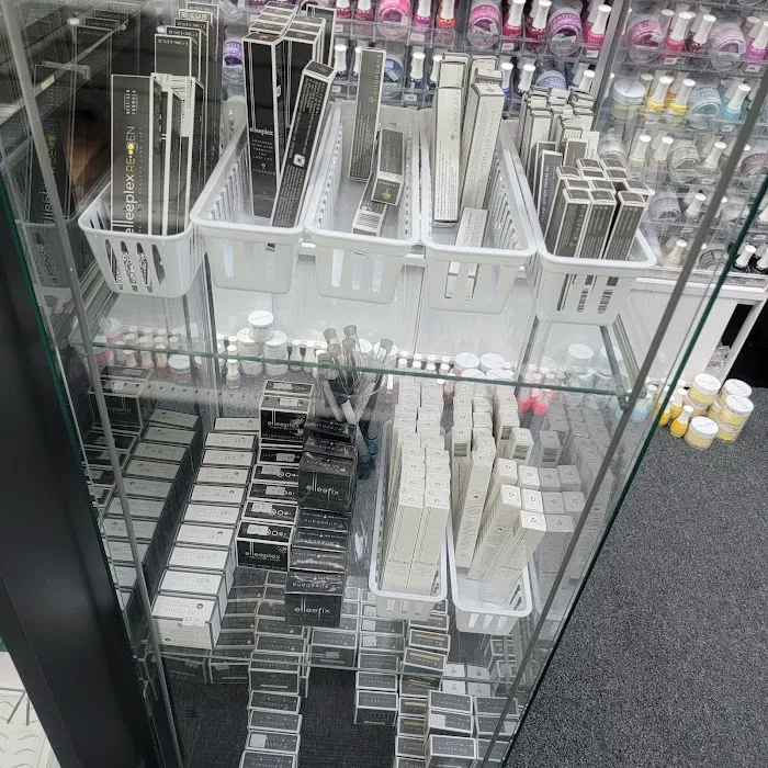 L.E. Beauty 4