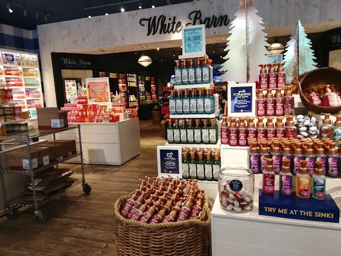 Bath & Body Works 1