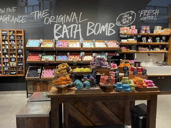 Lush Cosmetics Park Meadows 2