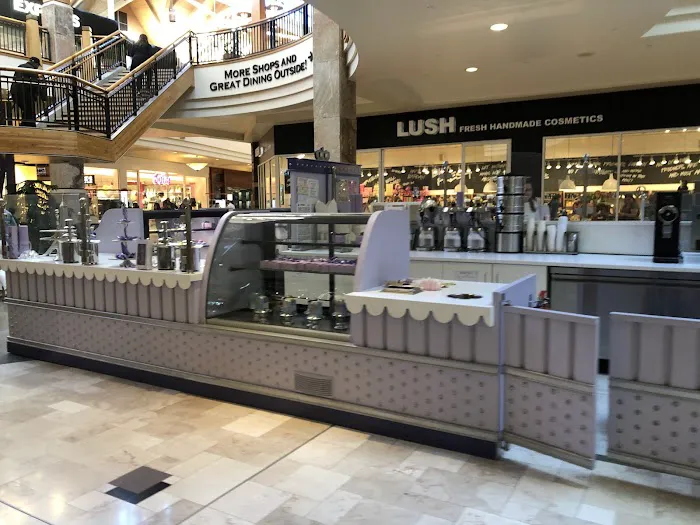 Lush Cosmetics Park Meadows 5