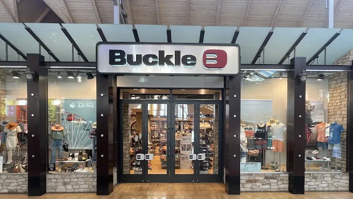 Buckle 8