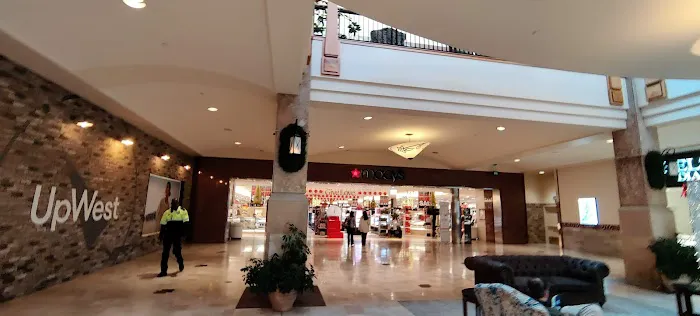 Macy's 4