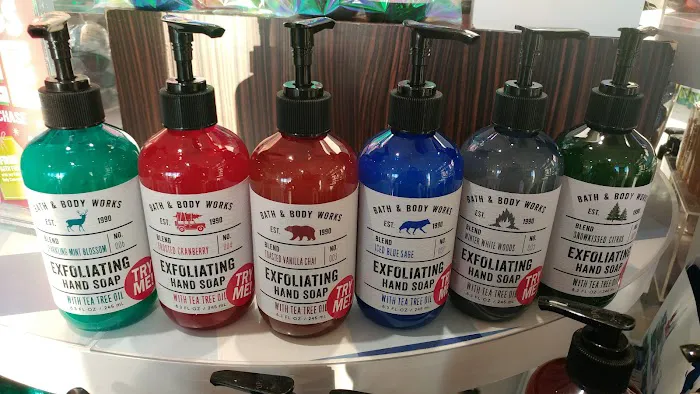 Bath & Body Works 1