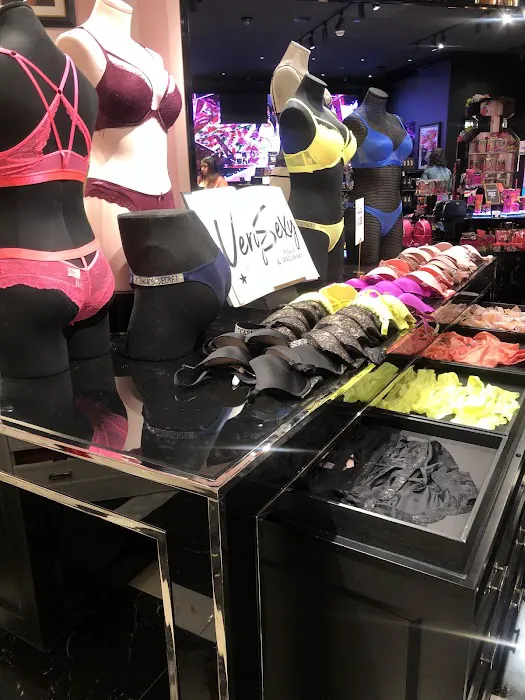 Victoria's Secret & PINK by Victoria's Secret 6