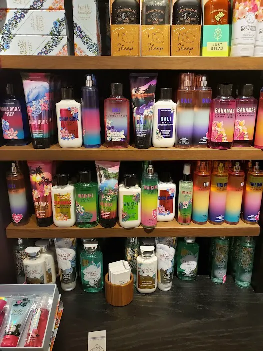 Bath & Body Works 2