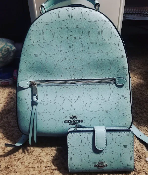COACH Outlet 8