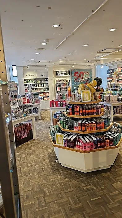 Bath & Body Works 2
