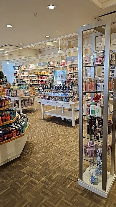 Bath & Body Works 4