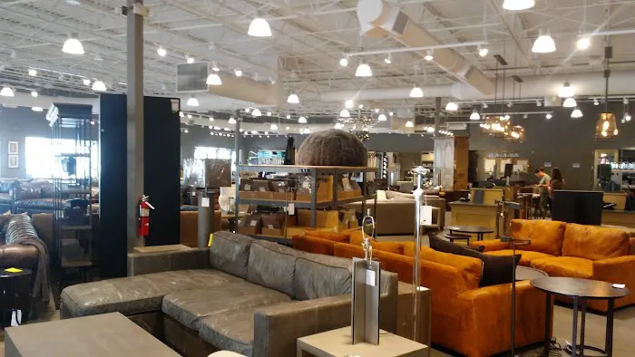 Express Factory Outlet 3