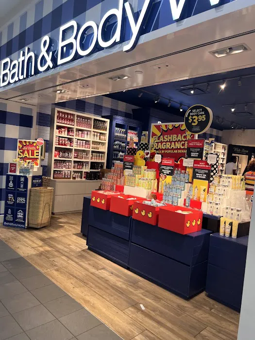 Bath & Body Works 2
