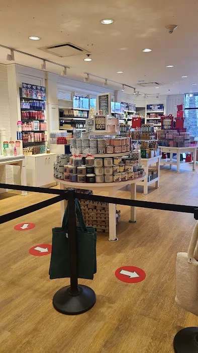 Bath & Body Works 2