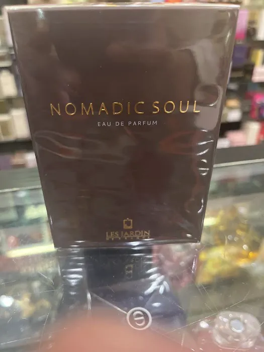 Fragrance Hut 4
