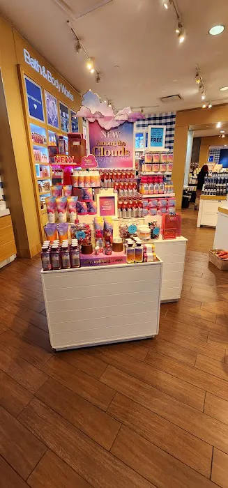 Bath & Body Works 9