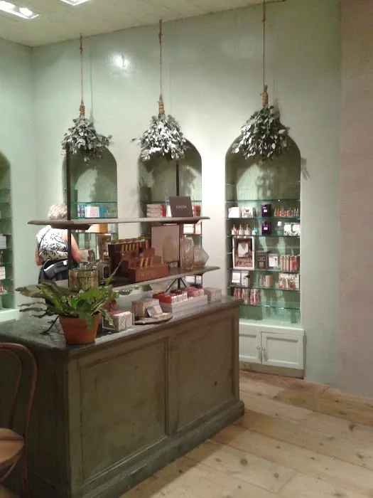 Anthropologie 9