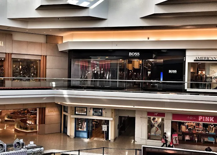 BOSS Store - Denver Cherry Creek 0