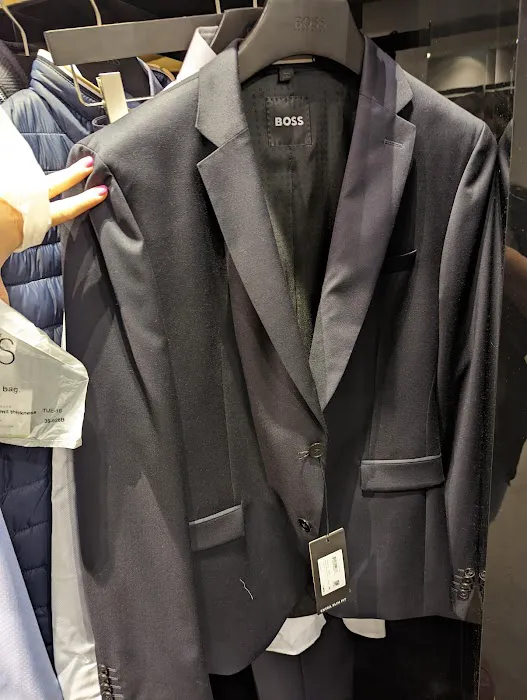 BOSS Store - Denver Cherry Creek 9