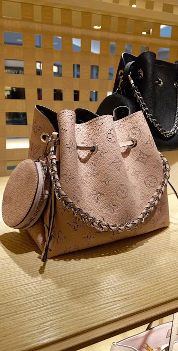 Louis Vuitton Denver Cherry Creek 1