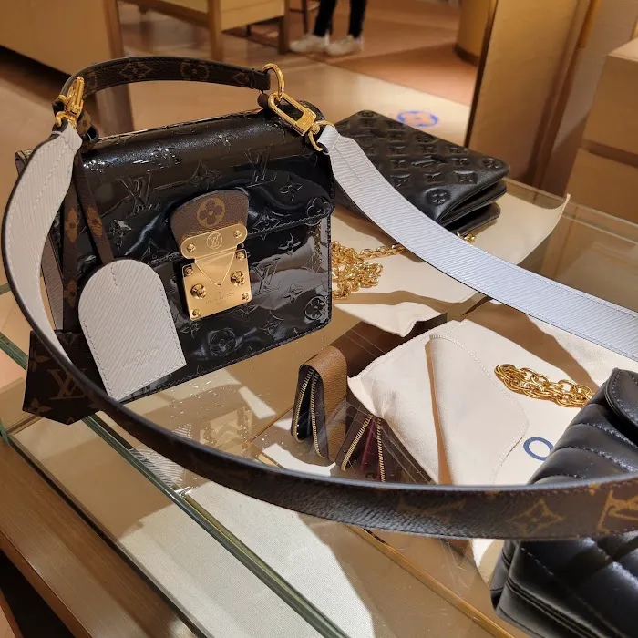 Louis Vuitton Denver Cherry Creek 5