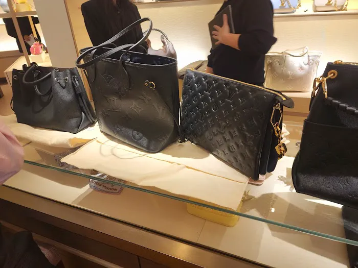 Louis Vuitton Denver Cherry Creek 7