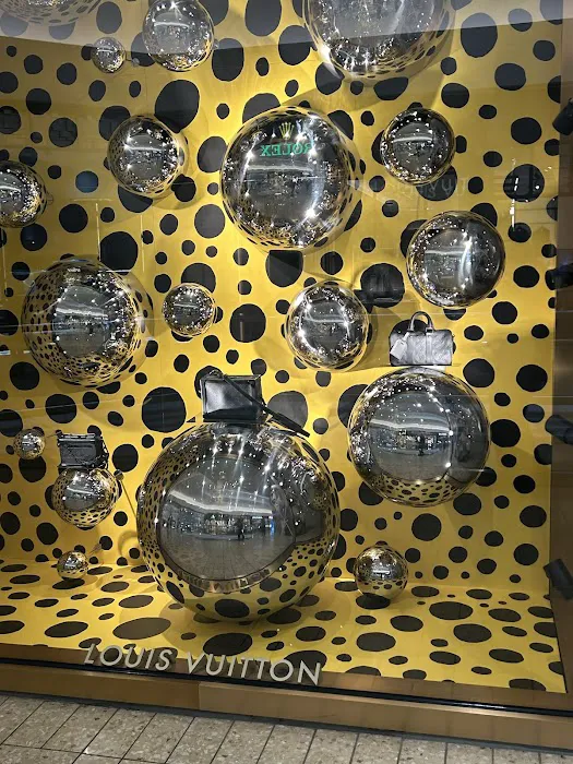 Louis Vuitton Denver Cherry Creek 9