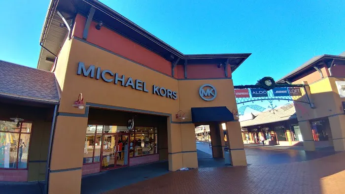 Michael Kors Outlet 1