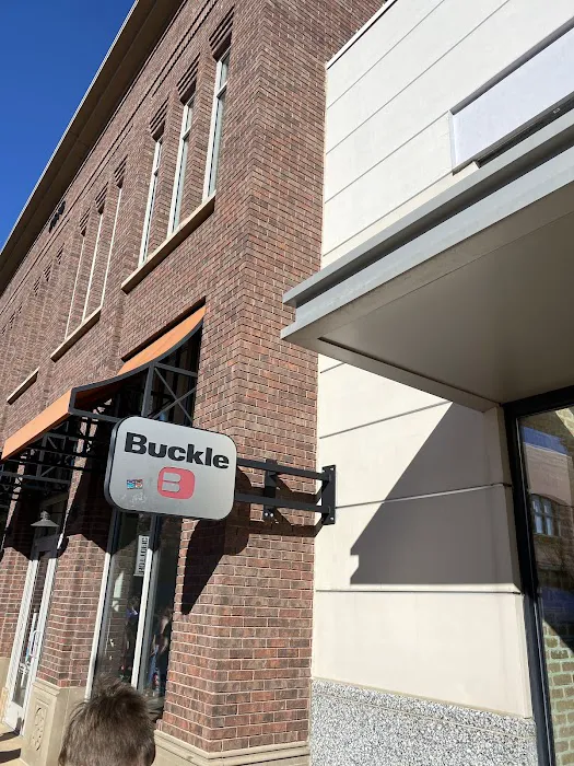 Buckle 8
