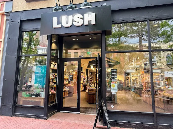 Lush Cosmetics Boulder 0
