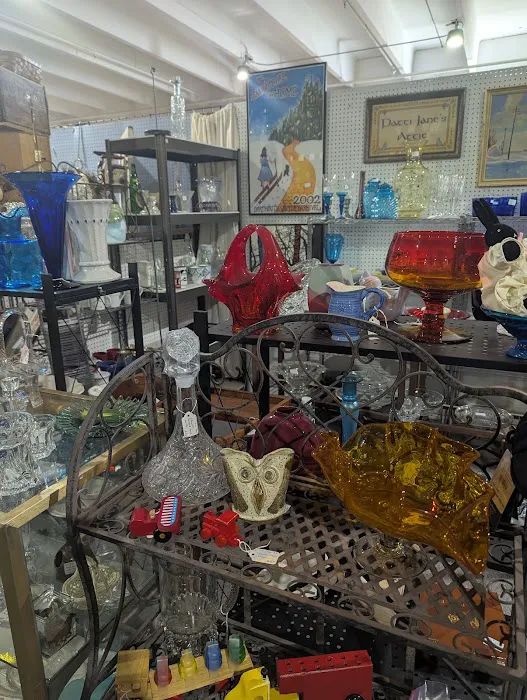 Front Range Mercantile Indoor Flea Market and Antique Mall 3