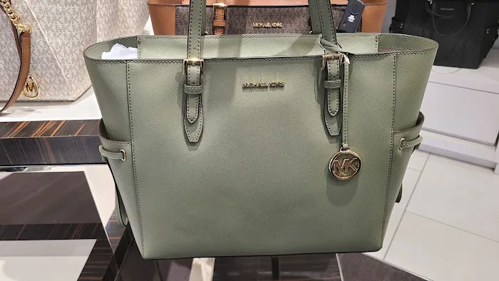 Michael Kors Outlet 9