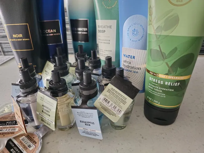 Bath & Body Works 4
