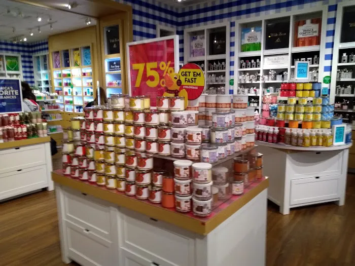 Bath & Body Works 1