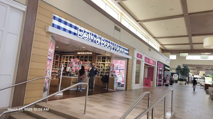 Bath & Body Works 2