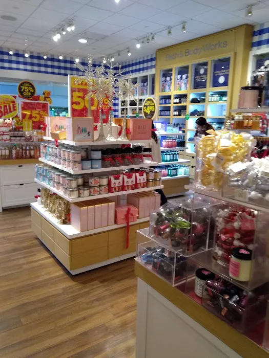 Bath & Body Works 4