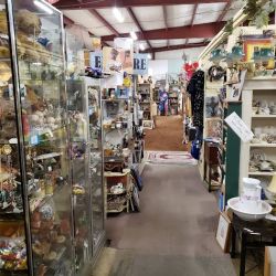 Foothills Flea Market & Antiques ico