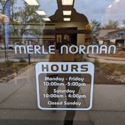 Merle Norman Cosmetics Studio ico