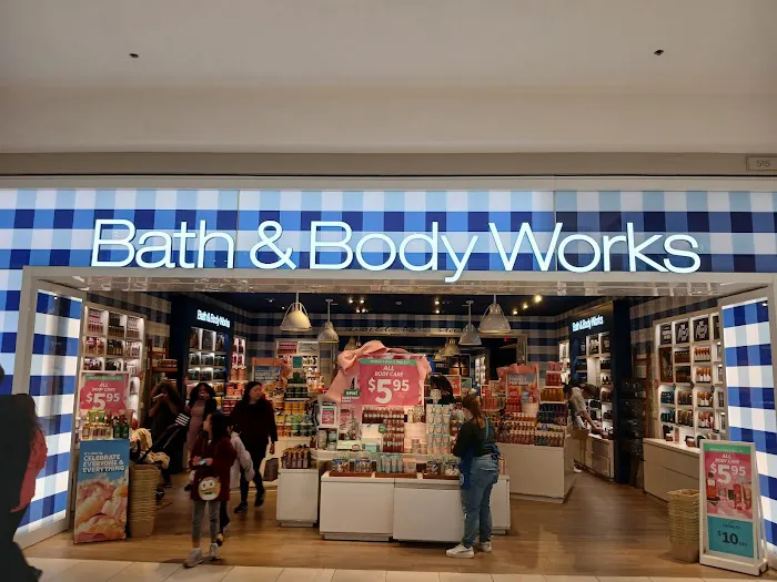 Bath & Body Works 2
