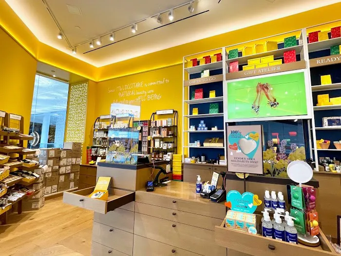 L'OCCITANE EN PROVENCE 4